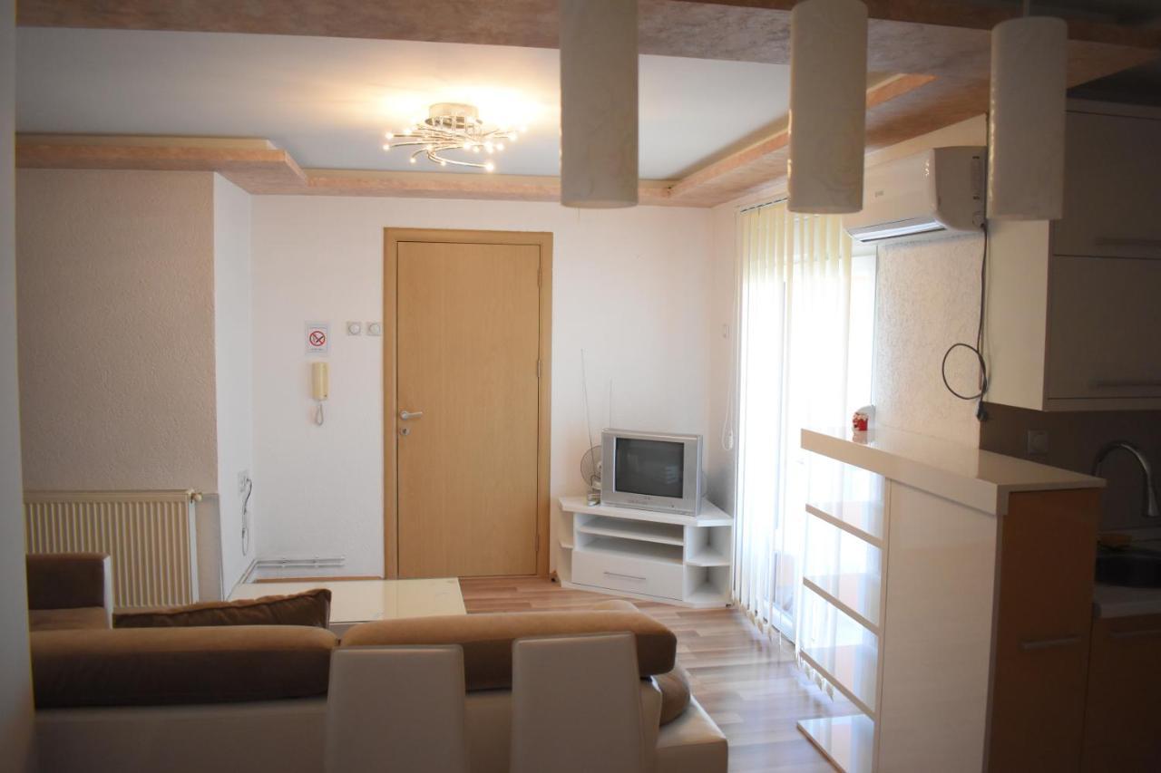 Apartments Holiday Vranje Exteriér fotografie
